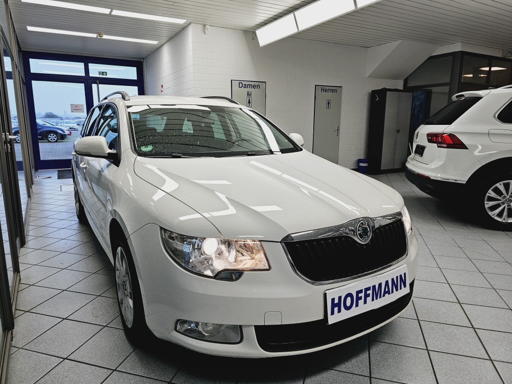 Skoda Superb Combi  bei Hoffmann Automobile in Wolfsburg kaufen und sofort mitnehmen - Bild 19