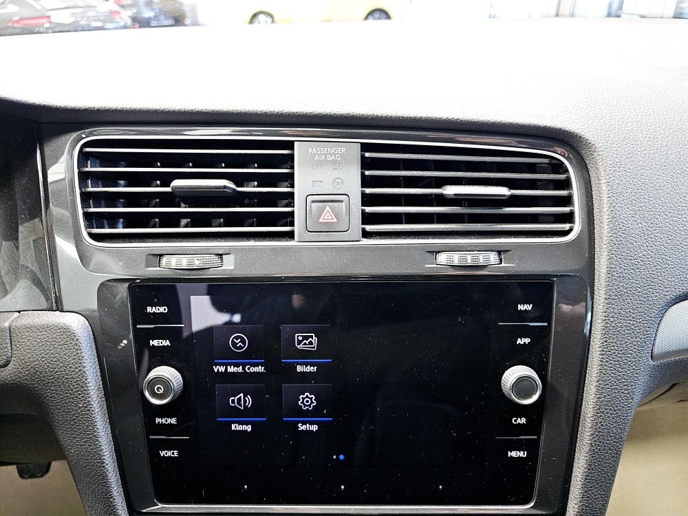 VW Golf Variant  bei Hoffmann Automobile in Wolfsburg kaufen und sofort mitnehmen - Bild 12