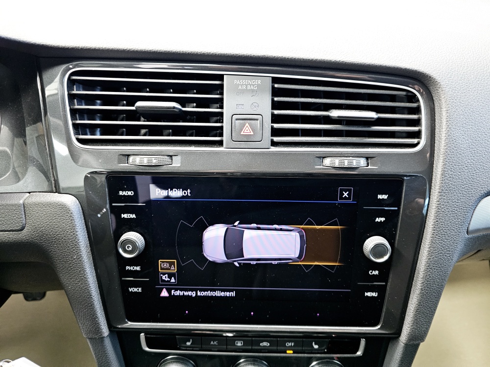VW Golf Variant  bei Hoffmann Automobile in Wolfsburg kaufen und sofort mitnehmen - Bild 13