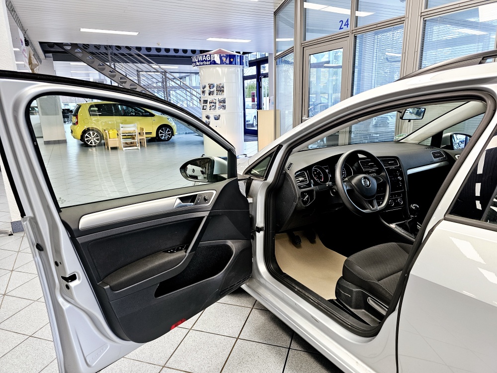 VW Golf Variant  bei Hoffmann Automobile in Wolfsburg kaufen und sofort mitnehmen - Bild 20