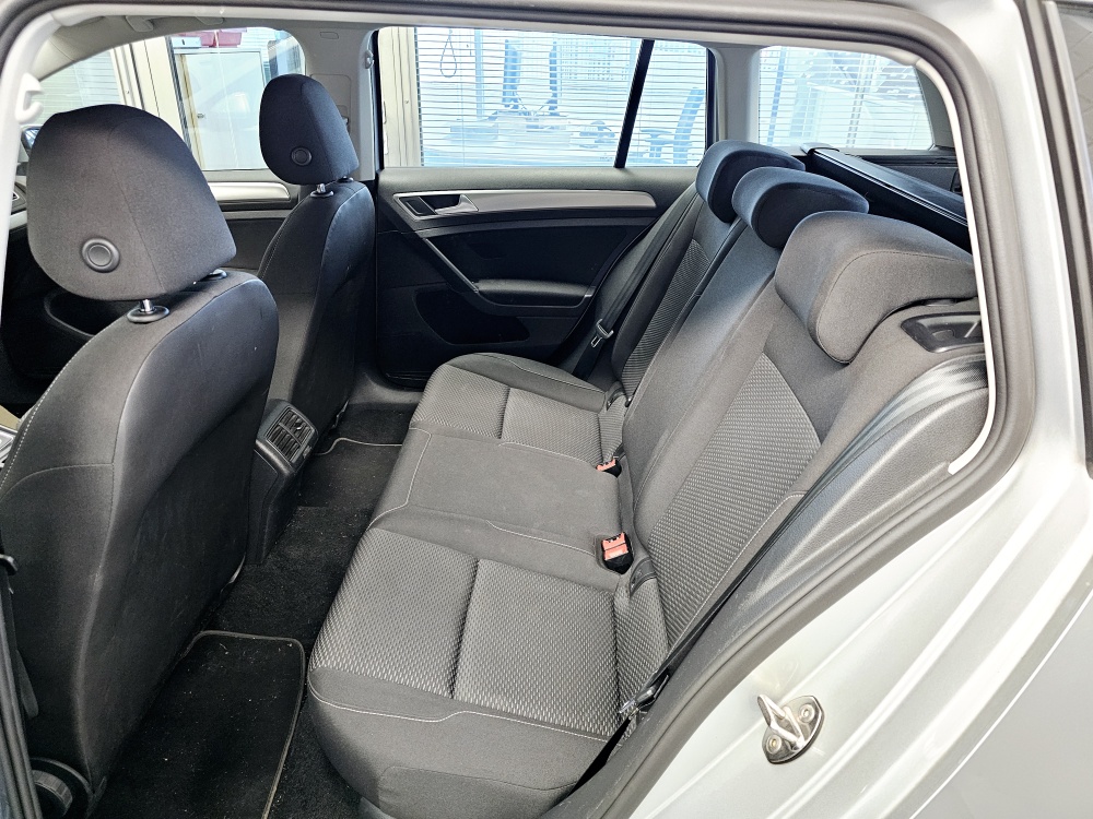 VW Golf Variant  bei Hoffmann Automobile in Wolfsburg kaufen und sofort mitnehmen - Bild 5