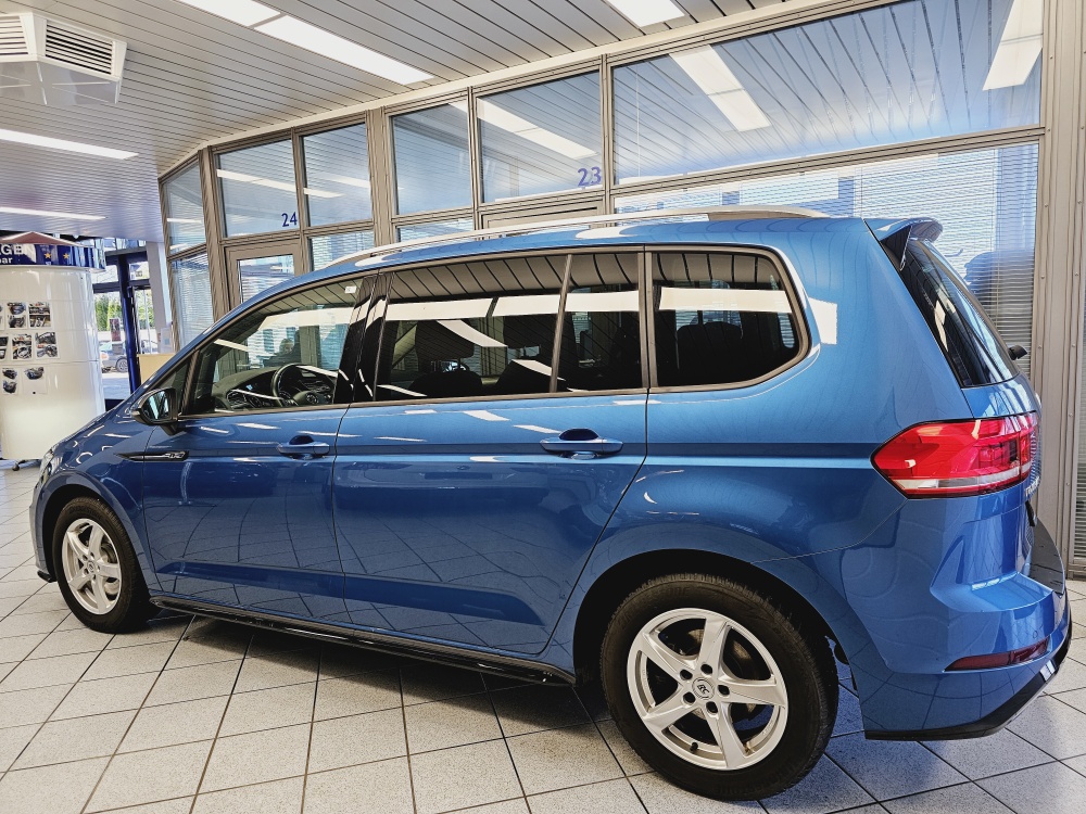 VW Touran  bei Hoffmann Automobile in Wolfsburg kaufen und sofort mitnehmen - Bild 23