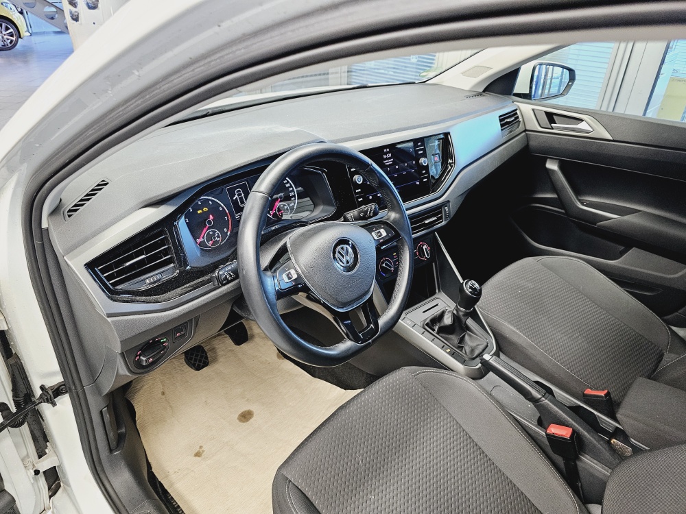 VW Polo  bei Hoffmann Automobile in Wolfsburg kaufen und sofort mitnehmen - Bild 17