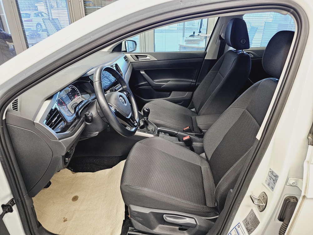 VW Polo  bei Hoffmann Automobile in Wolfsburg kaufen und sofort mitnehmen - Bild 18