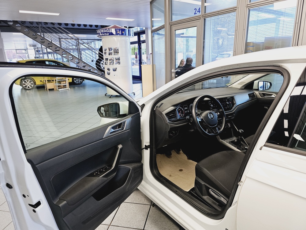 VW Polo  bei Hoffmann Automobile in Wolfsburg kaufen und sofort mitnehmen - Bild 21