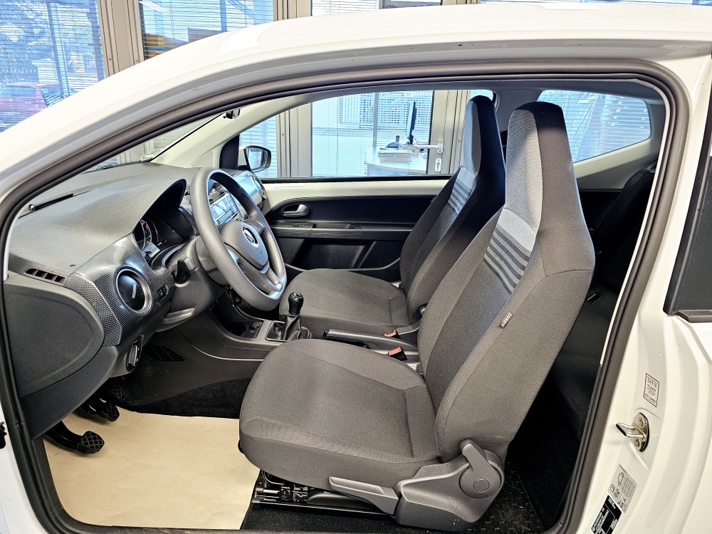 VW up!  bei Hoffmann Automobile in Wolfsburg kaufen und sofort mitnehmen - Bild 11
