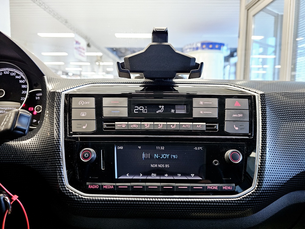 VW up!  bei Hoffmann Automobile in Wolfsburg kaufen und sofort mitnehmen - Bild 7