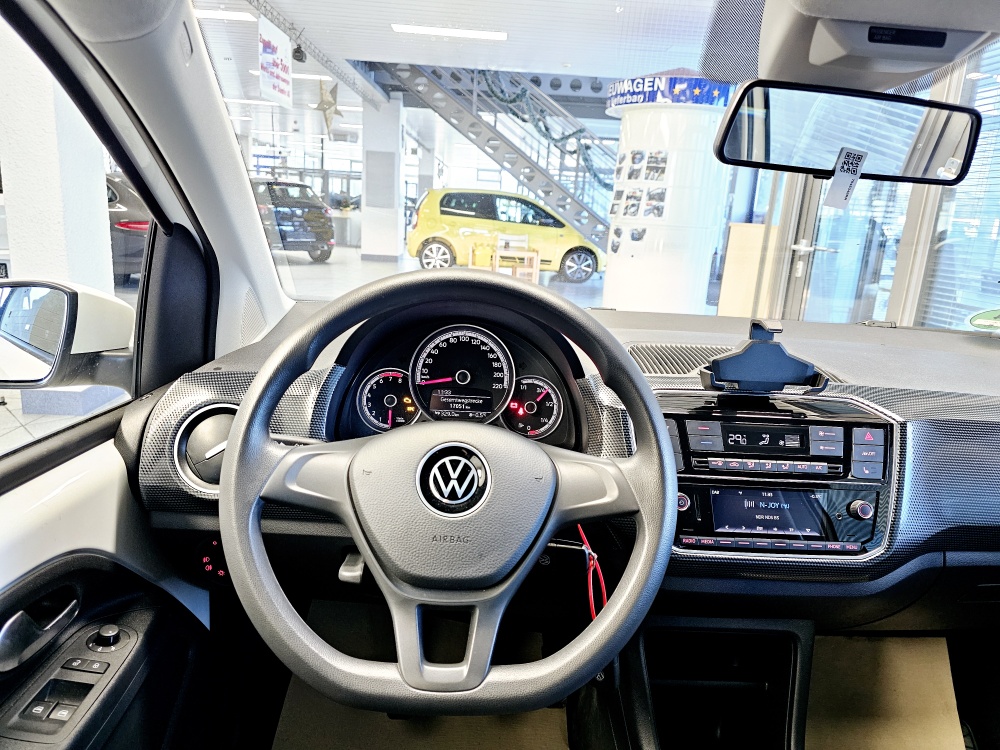 VW up!  bei Hoffmann Automobile in Wolfsburg kaufen und sofort mitnehmen - Bild 9