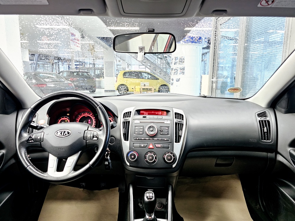 Kia Ceed  bei Hoffmann Automobile in Wolfsburg kaufen und sofort mitnehmen - Bild 5