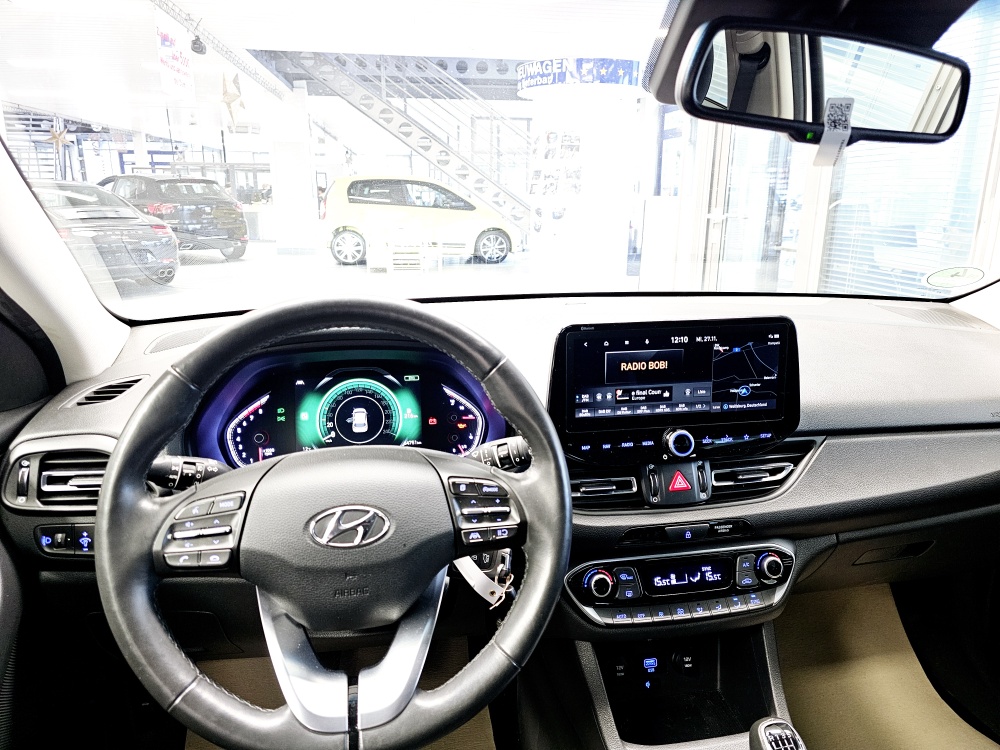 Hyundai i30 Kombi  bei Hoffmann Automobile in Wolfsburg kaufen und sofort mitnehmen - Bild 14