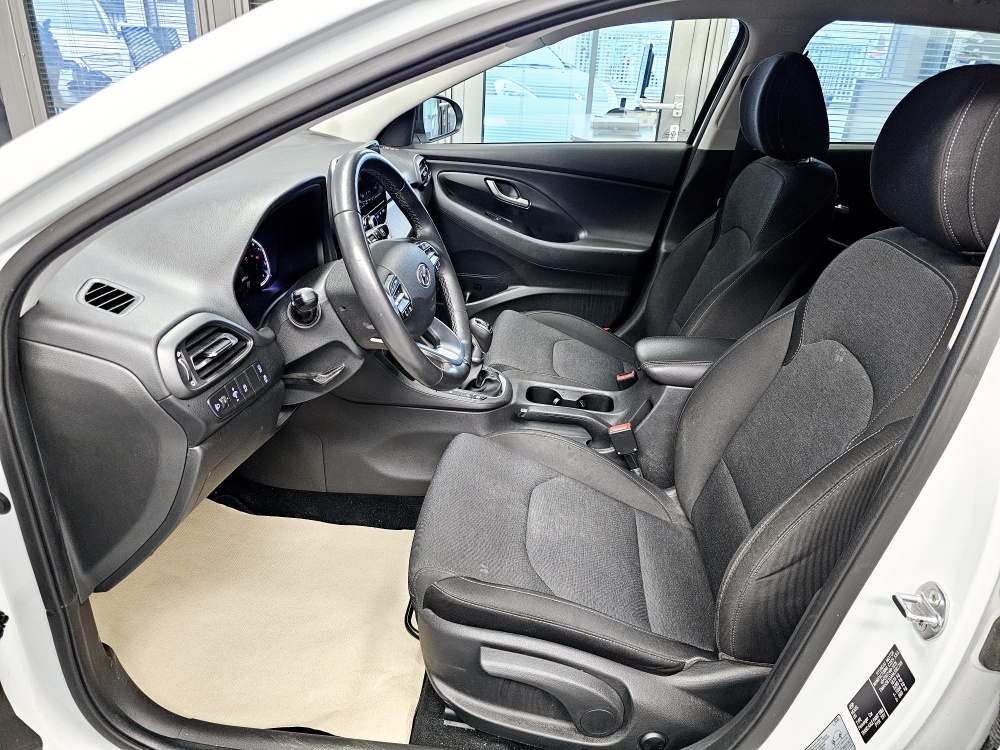 Hyundai i30 Kombi  bei Hoffmann Automobile in Wolfsburg kaufen und sofort mitnehmen - Bild 16
