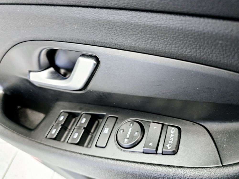 Hyundai i30 Kombi  bei Hoffmann Automobile in Wolfsburg kaufen und sofort mitnehmen - Bild 17