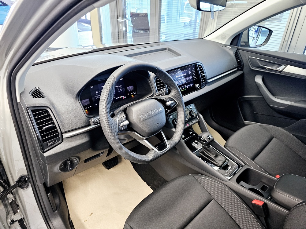 Skoda Karoq  bei Hoffmann Automobile in Wolfsburg kaufen und sofort mitnehmen - Bild 17