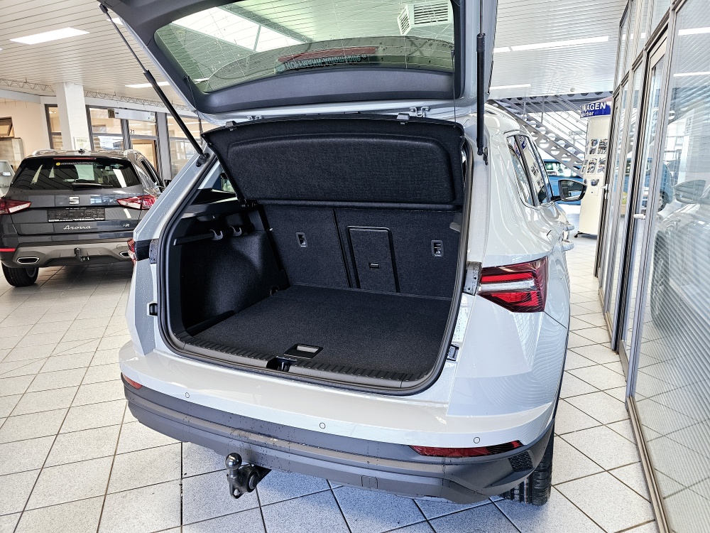 Skoda Karoq  bei Hoffmann Automobile in Wolfsburg kaufen und sofort mitnehmen - Bild 2