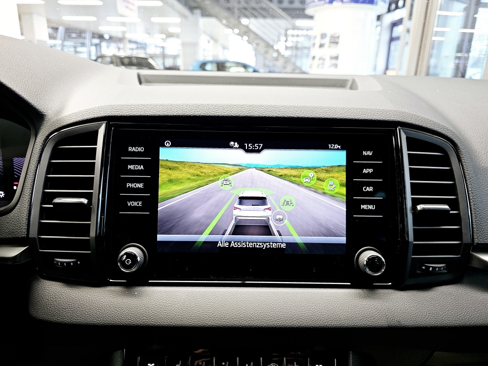 Skoda Karoq  bei Hoffmann Automobile in Wolfsburg kaufen und sofort mitnehmen - Bild 10