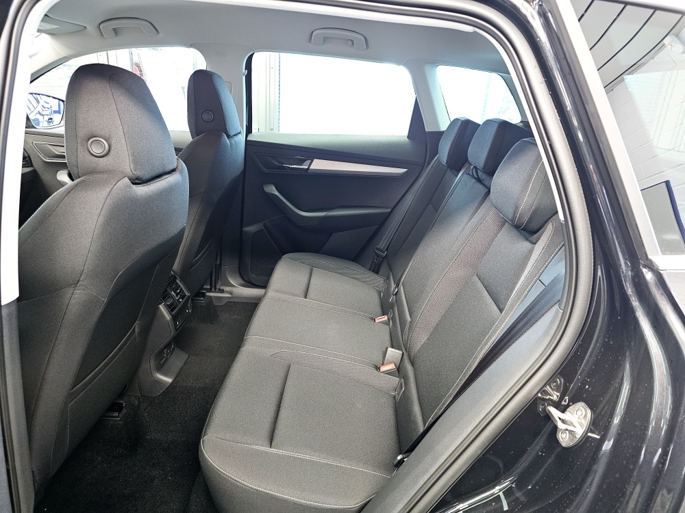 Skoda Karoq  bei Hoffmann Automobile in Wolfsburg kaufen und sofort mitnehmen - Bild 5