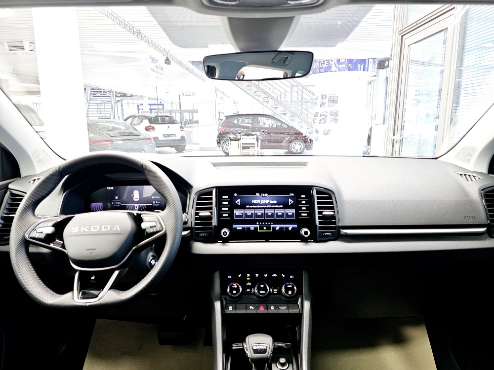 Skoda Karoq  bei Hoffmann Automobile in Wolfsburg kaufen und sofort mitnehmen - Bild 6