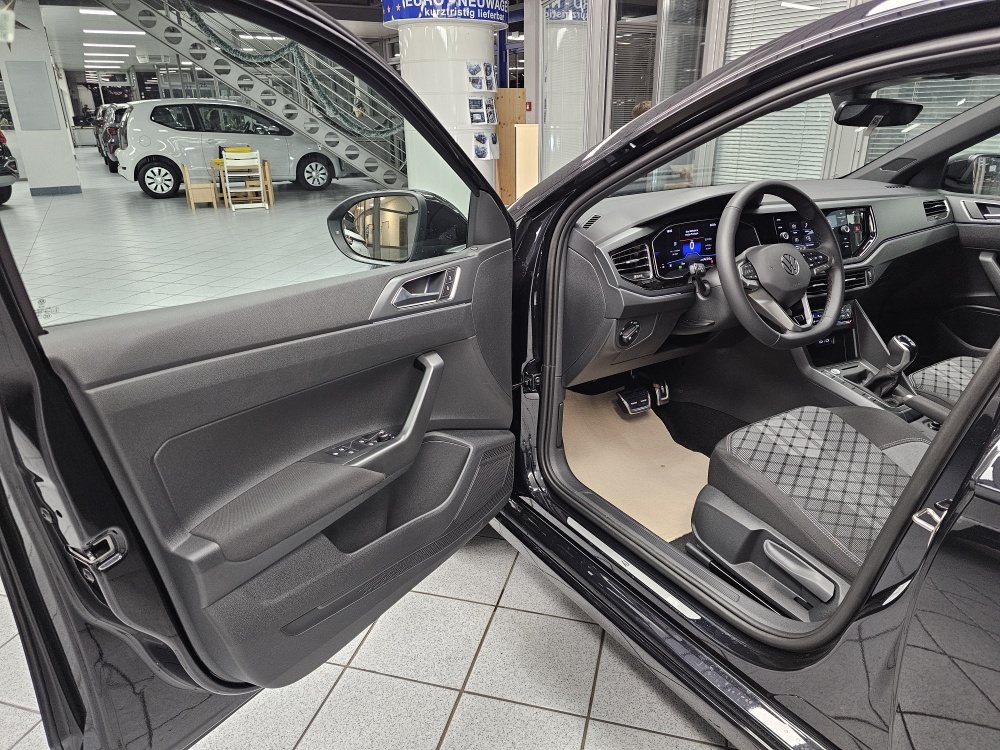 VW Taigo  bei Hoffmann Automobile in Wolfsburg kaufen und sofort mitnehmen - Bild 25