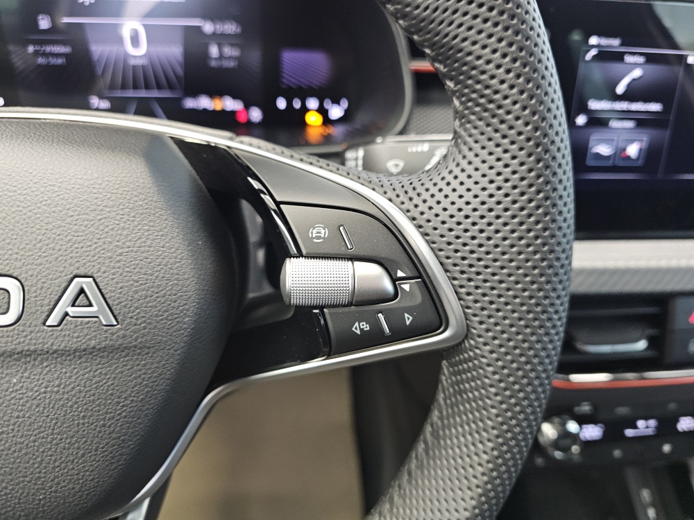 Skoda Kamiq  bei Hoffmann Automobile in Wolfsburg kaufen und sofort mitnehmen - Bild 17