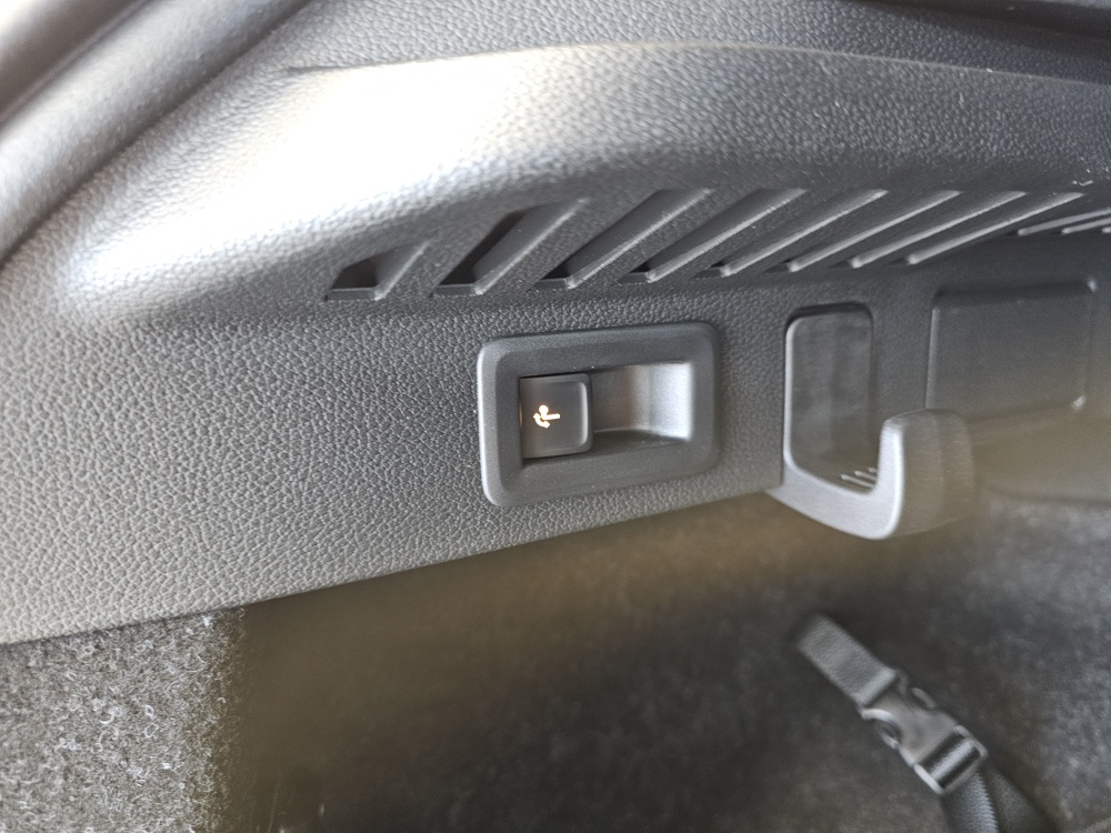 Skoda Kamiq  bei Hoffmann Automobile in Wolfsburg kaufen und sofort mitnehmen - Bild 3