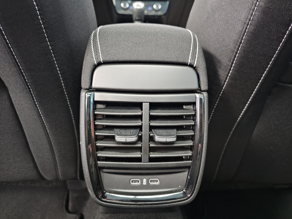 Skoda Kamiq  bei Hoffmann Automobile in Wolfsburg kaufen und sofort mitnehmen - Bild 8