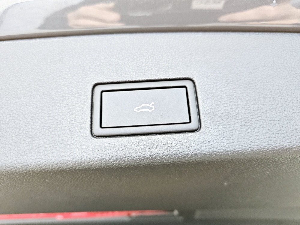 VW Golf Variant  bei Hoffmann Automobile in Wolfsburg kaufen und sofort mitnehmen - Bild 3