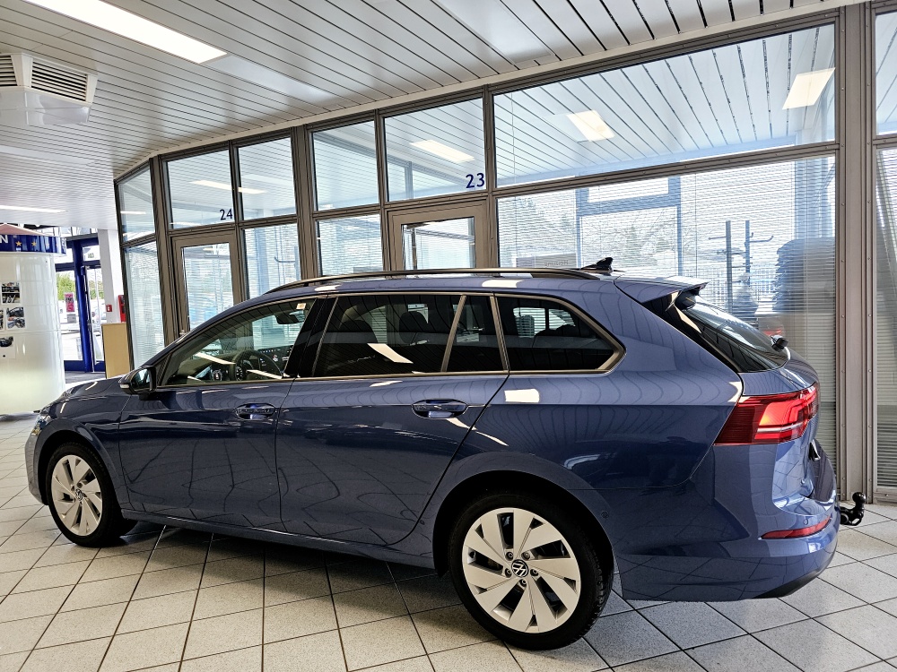 VW Golf Variant  bei Hoffmann Automobile in Wolfsburg kaufen und sofort mitnehmen - Bild 23