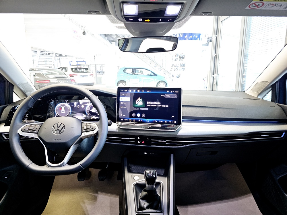 VW Golf Variant  bei Hoffmann Automobile in Wolfsburg kaufen und sofort mitnehmen - Bild 7