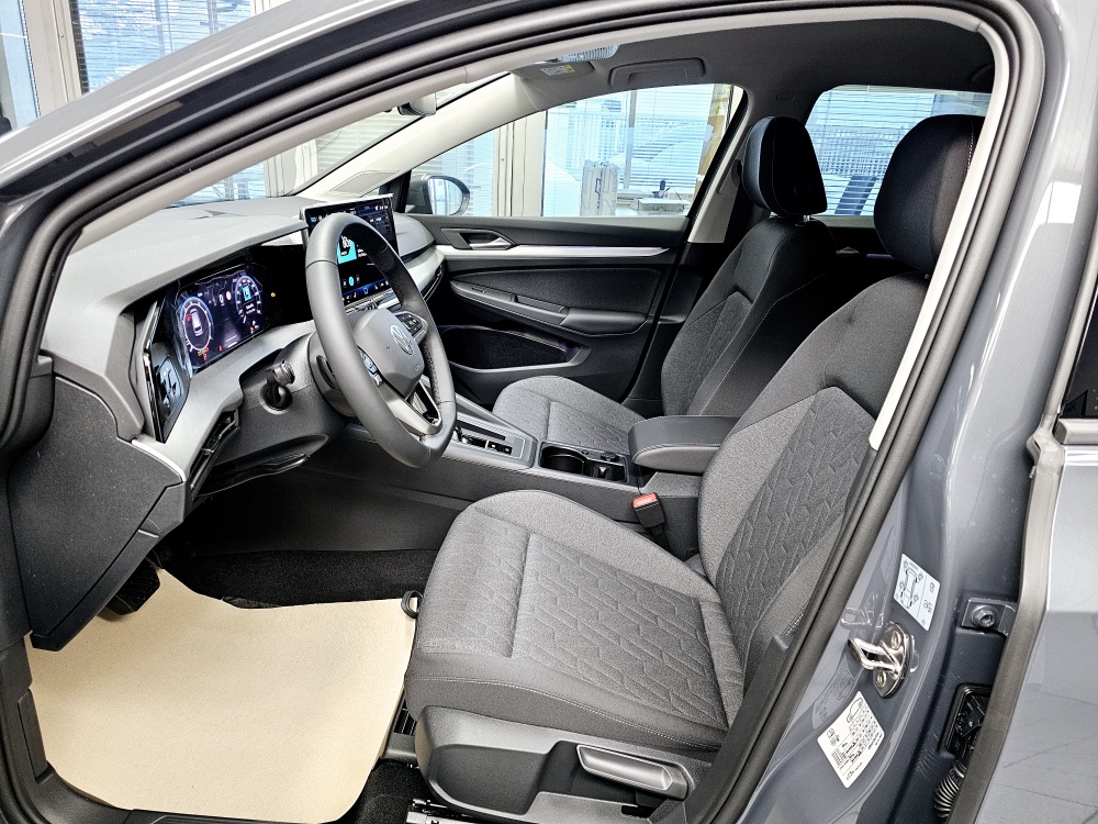 VW Golf Variant  bei Hoffmann Automobile in Wolfsburg kaufen und sofort mitnehmen - Bild 20