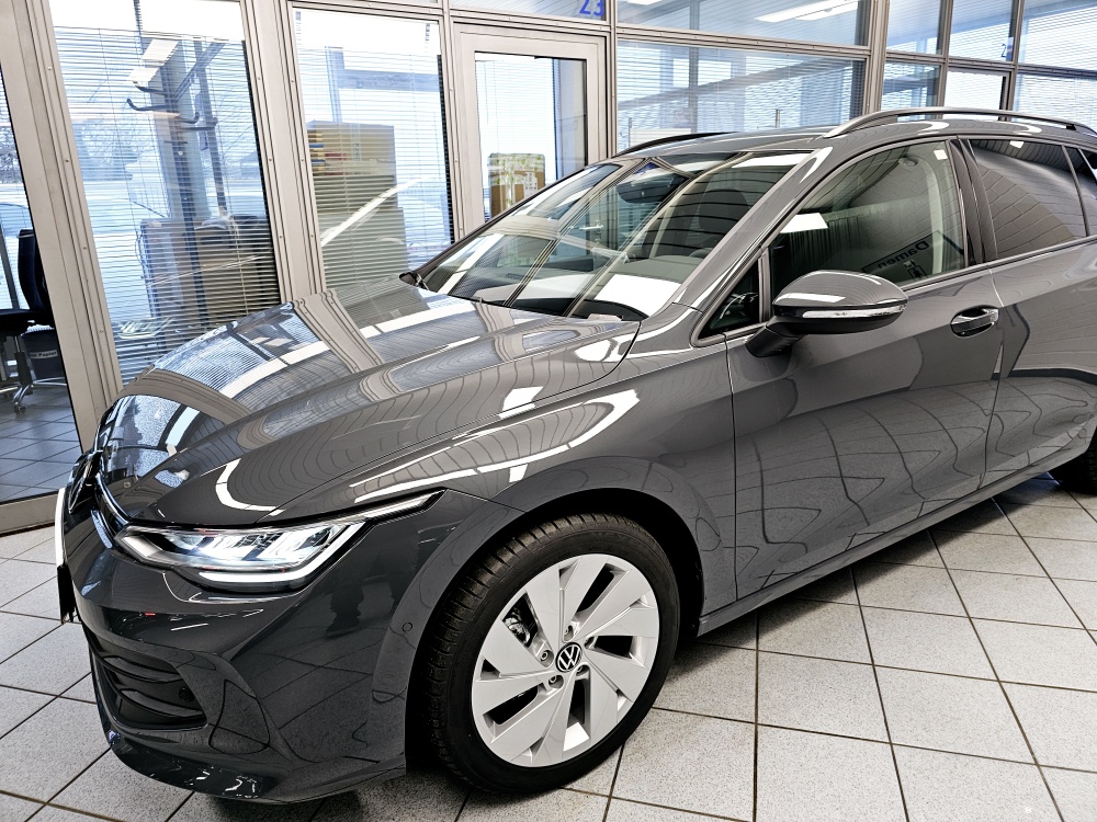 VW Golf Variant  bei Hoffmann Automobile in Wolfsburg kaufen und sofort mitnehmen - Bild 23