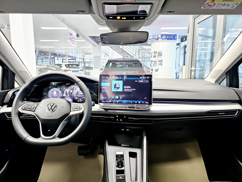 VW Golf Variant  bei Hoffmann Automobile in Wolfsburg kaufen und sofort mitnehmen - Bild 7