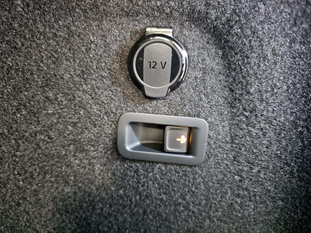 VW Golf Variant  bei Hoffmann Automobile in Wolfsburg kaufen und sofort mitnehmen - Bild 4