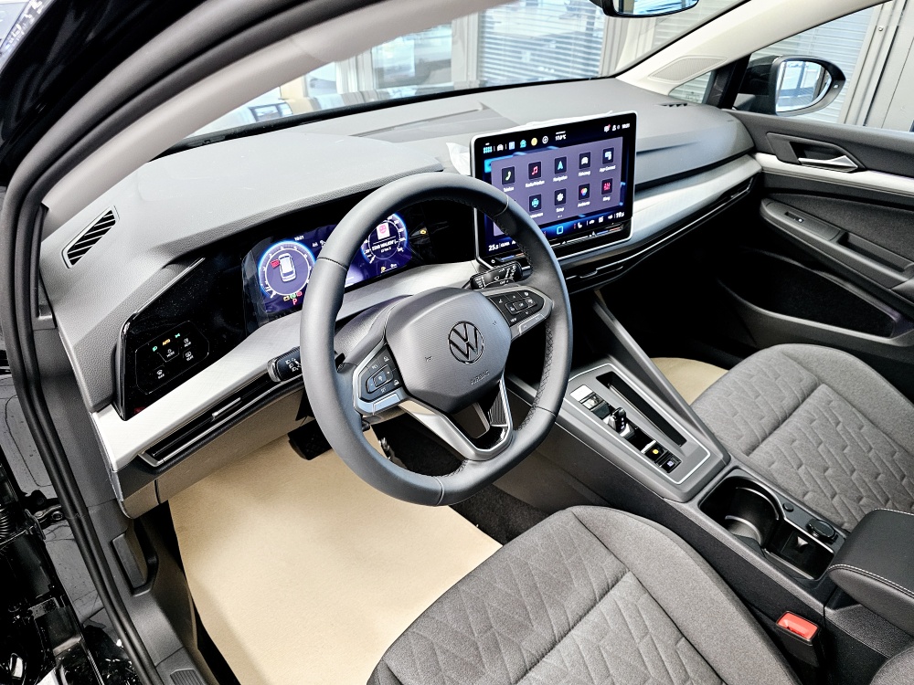 VW Golf Variant  bei Hoffmann Automobile in Wolfsburg kaufen und sofort mitnehmen - Bild 19