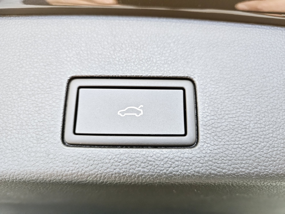VW Golf Variant  bei Hoffmann Automobile in Wolfsburg kaufen und sofort mitnehmen - Bild 3