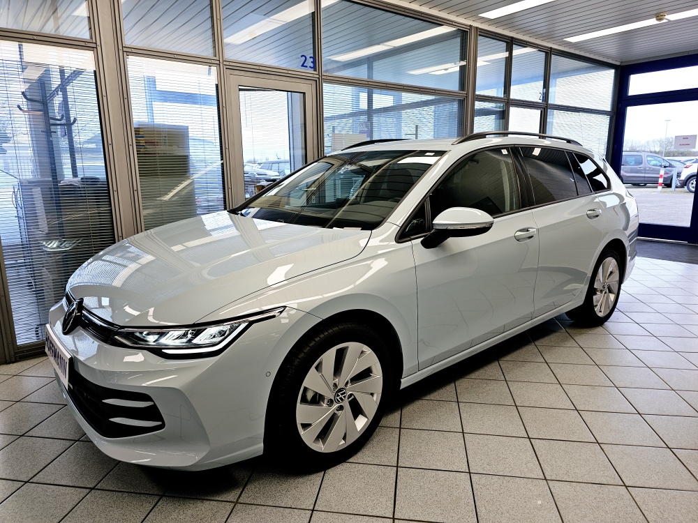 VW Golf Variant Life für nur 32.720,- € bei Hoffmann Automobile in Wolfsburg kaufen und sofort mitnehmen