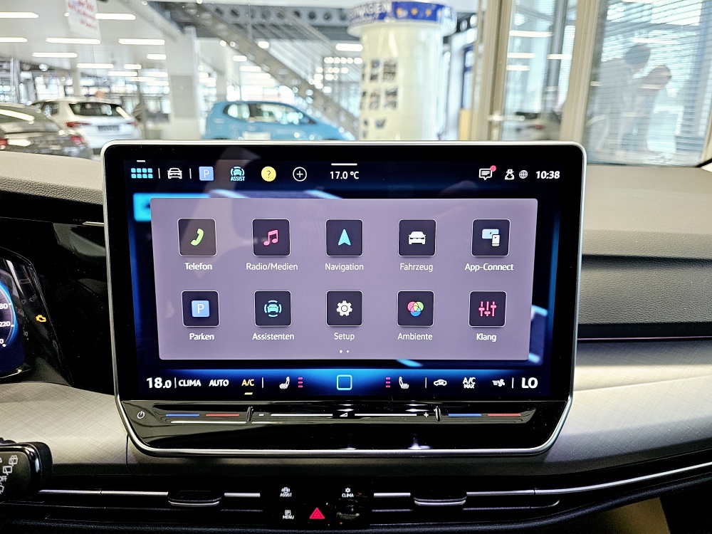 VW Golf Variant  bei Hoffmann Automobile in Wolfsburg kaufen und sofort mitnehmen - Bild 12