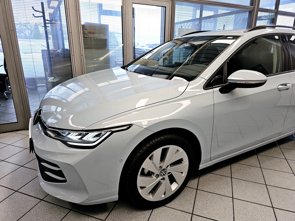 VW Golf Variant  bei Hoffmann Automobile in Wolfsburg kaufen und sofort mitnehmen - Bild 24