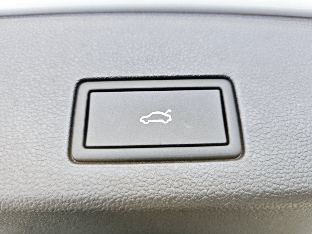 VW Golf Variant  bei Hoffmann Automobile in Wolfsburg kaufen und sofort mitnehmen - Bild 3