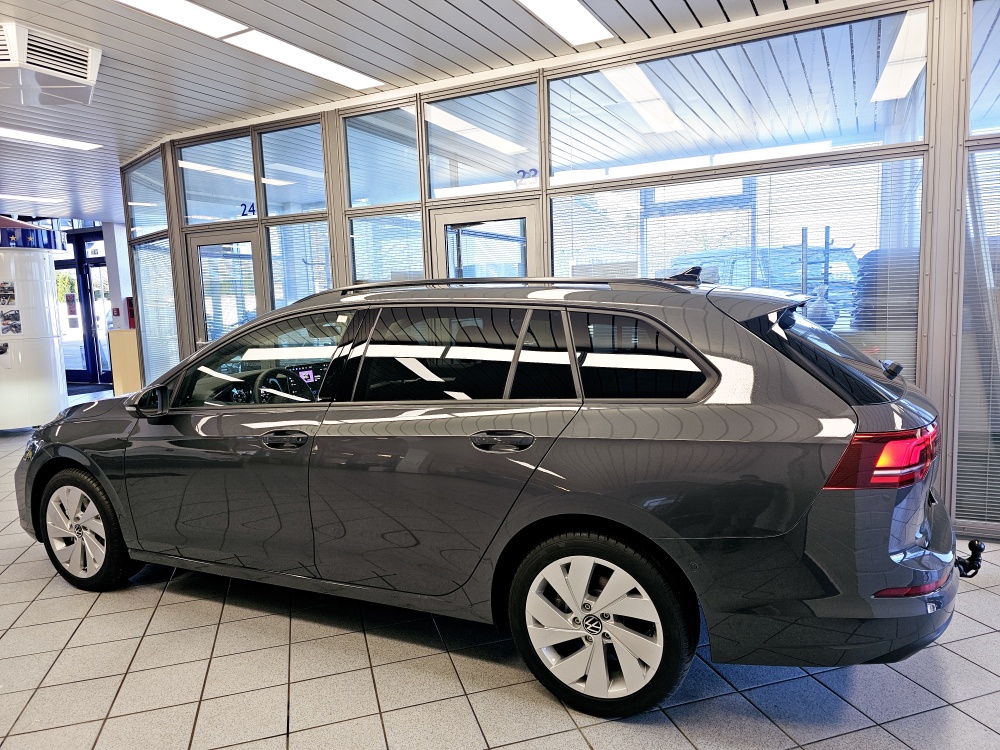 VW Golf Variant  bei Hoffmann Automobile in Wolfsburg kaufen und sofort mitnehmen - Bild 22
