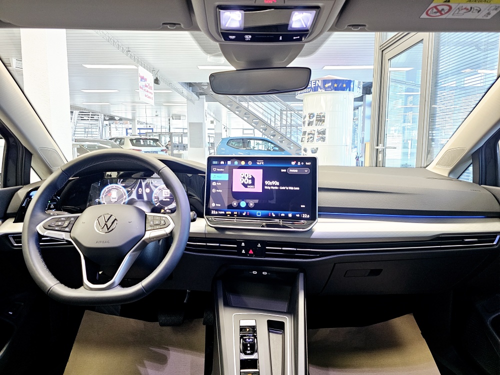 VW Golf Variant  bei Hoffmann Automobile in Wolfsburg kaufen und sofort mitnehmen - Bild 7