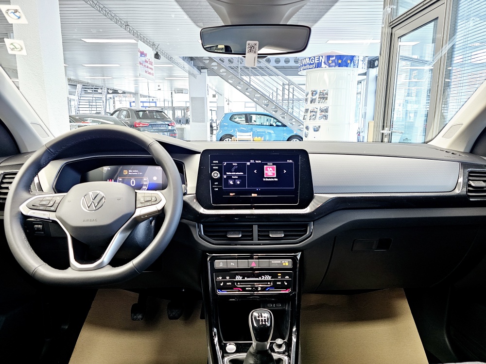VW T-Cross  bei Hoffmann Automobile in Wolfsburg kaufen und sofort mitnehmen - Bild 6