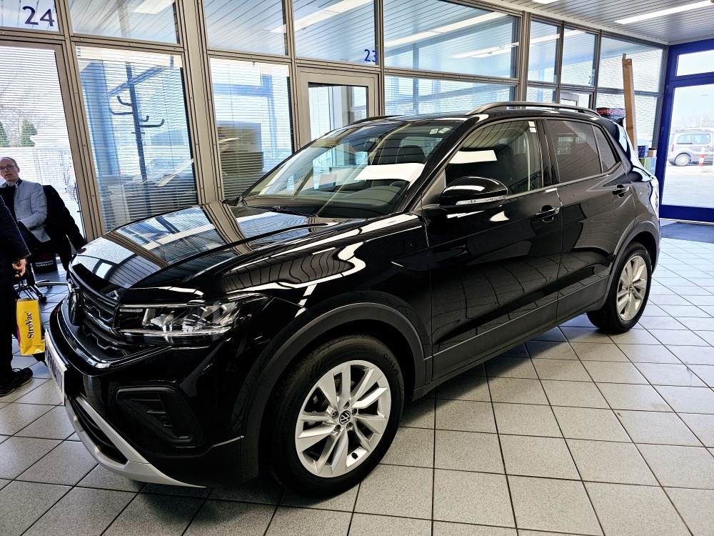 VW T-Cross Life für nur 24.690,- € bei Hoffmann Automobile in Wolfsburg kaufen und sofort mitnehmen