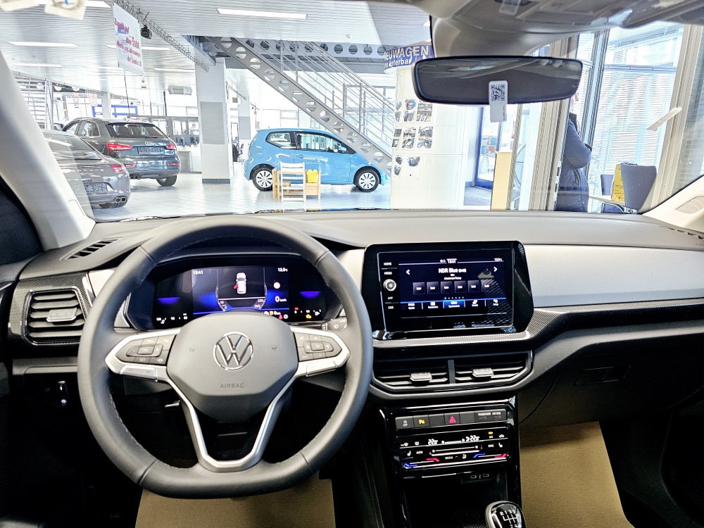 VW T-Cross  bei Hoffmann Automobile in Wolfsburg kaufen und sofort mitnehmen - Bild 17