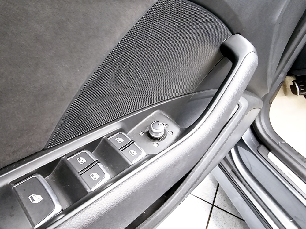 Audi A3 Cabrio  bei Hoffmann Automobile in Wolfsburg kaufen und sofort mitnehmen - Bild 18