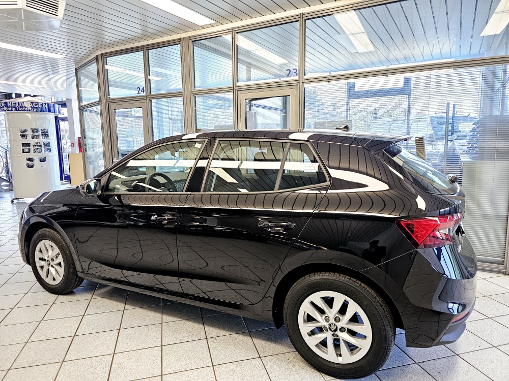 Skoda Fabia  bei Hoffmann Automobile in Wolfsburg kaufen und sofort mitnehmen - Bild 17