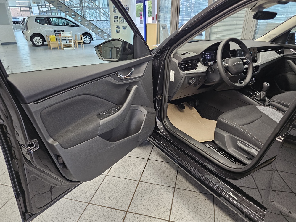 Skoda Kamiq  bei Hoffmann Automobile in Wolfsburg kaufen und sofort mitnehmen - Bild 23