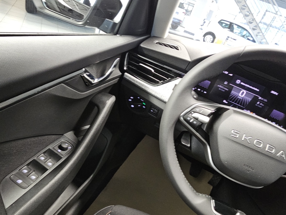 Skoda Kamiq  bei Hoffmann Automobile in Wolfsburg kaufen und sofort mitnehmen - Bild 19