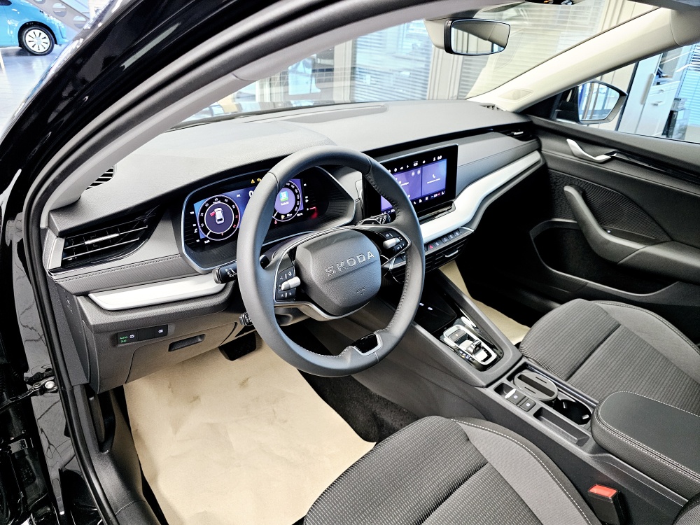 Skoda Octavia Combi  bei Hoffmann Automobile in Wolfsburg kaufen und sofort mitnehmen - Bild 15