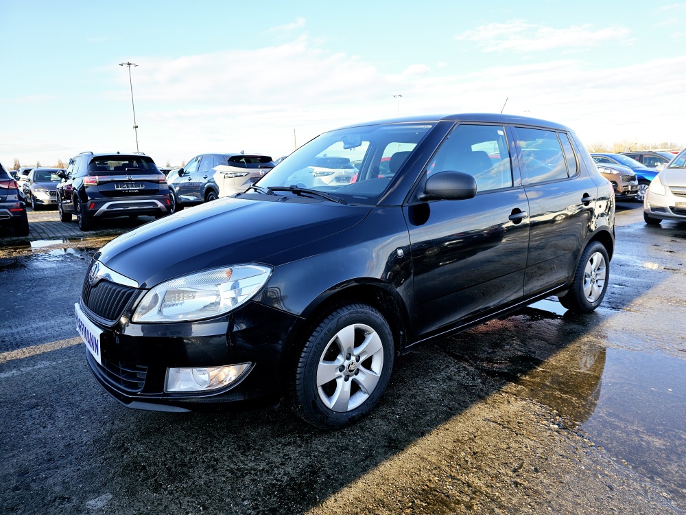 Skoda Fabia Ambition für nur 3.850,- € bei Hoffmann Automobile in Wolfsburg kaufen und sofort mitnehmen