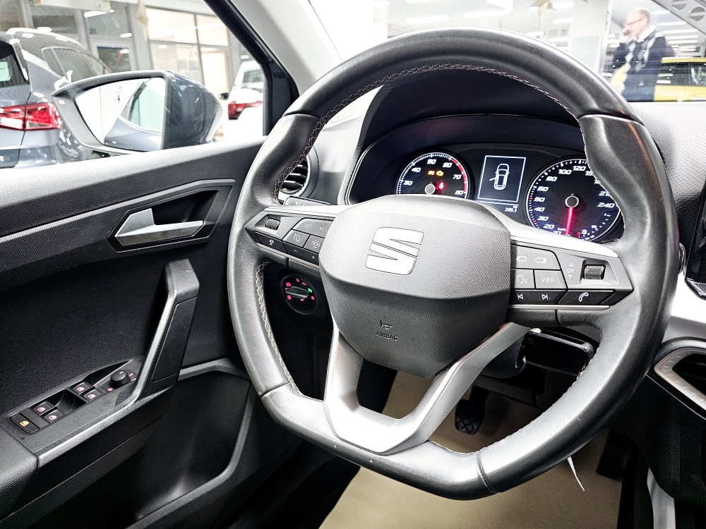 Seat Arona  bei Hoffmann Automobile in Wolfsburg kaufen und sofort mitnehmen - Bild 12